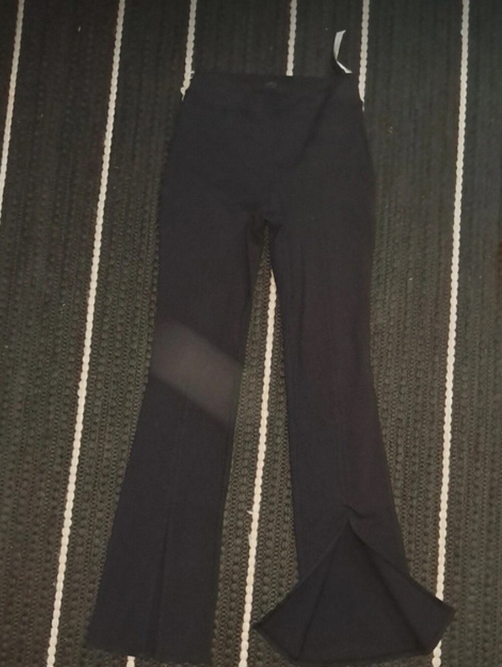 Women's ALO Yoga Slit Leg Flared Yoga Pants, Size M